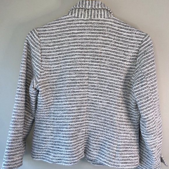 Boucle Blazer Size Medium - Picture 2 of 4